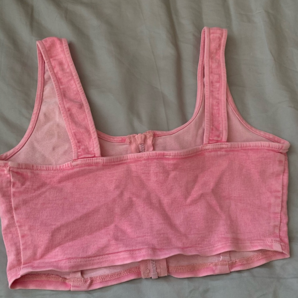 crop top - Picture 2 of 4
